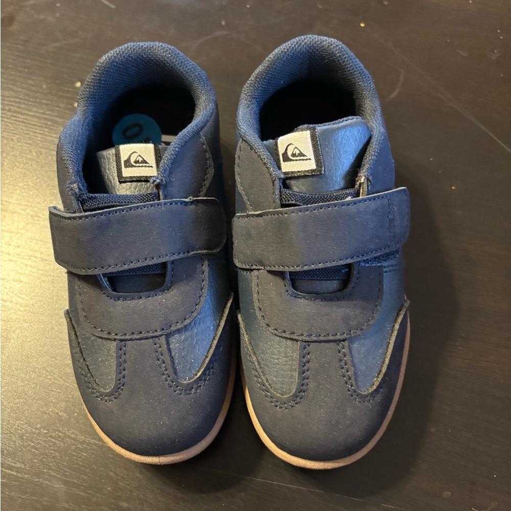 Quiksilver Boys Navy Blue Velcro Athletic Sneakers